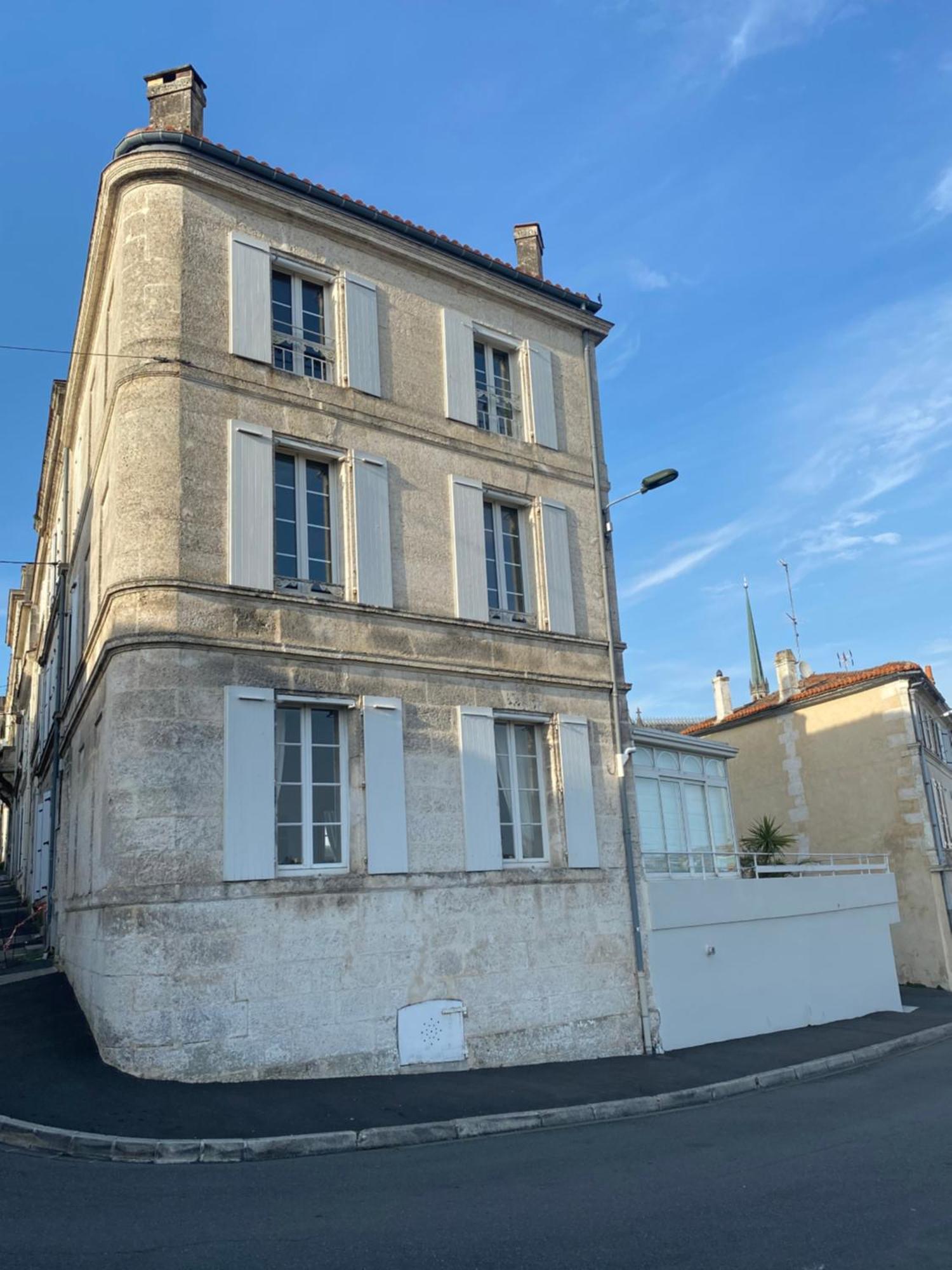 Laferriere Bed & Breakfast Angouleme Bilik gambar